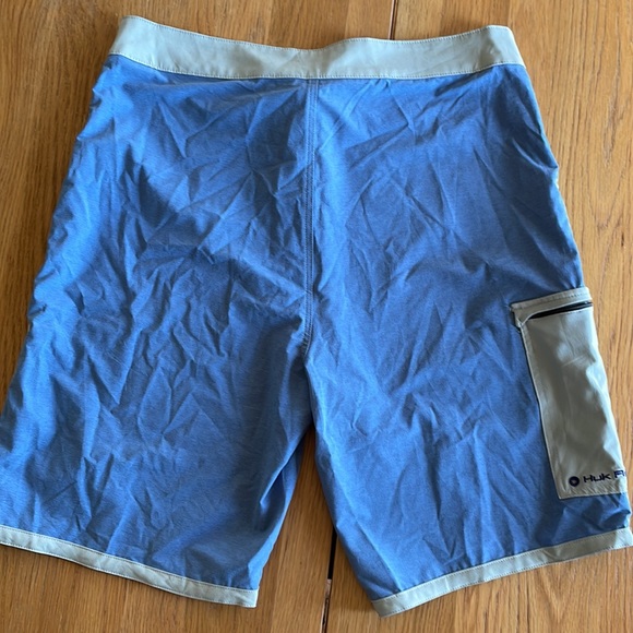 HUK Quick Drying Shorts 36 - Picture 5 of 6